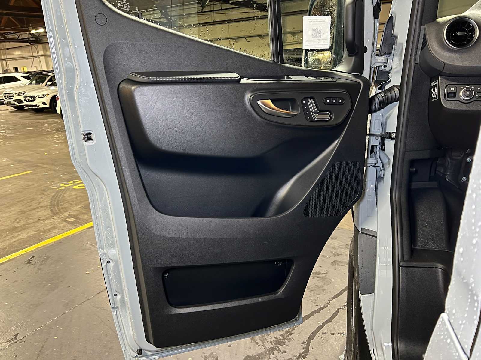 2026 Mercedes-Benz Sprinter 2500 Standard Roof I4 Diesel HO 144" AWD