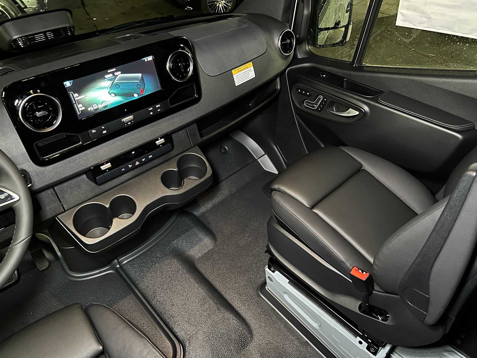 2026 Mercedes-Benz Sprinter 2500 Standard Roof I4 Diesel HO 144" AWD