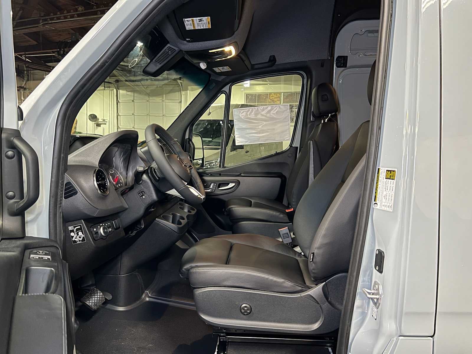 2026 Mercedes-Benz Sprinter 2500 Standard Roof I4 Diesel HO 144" AWD