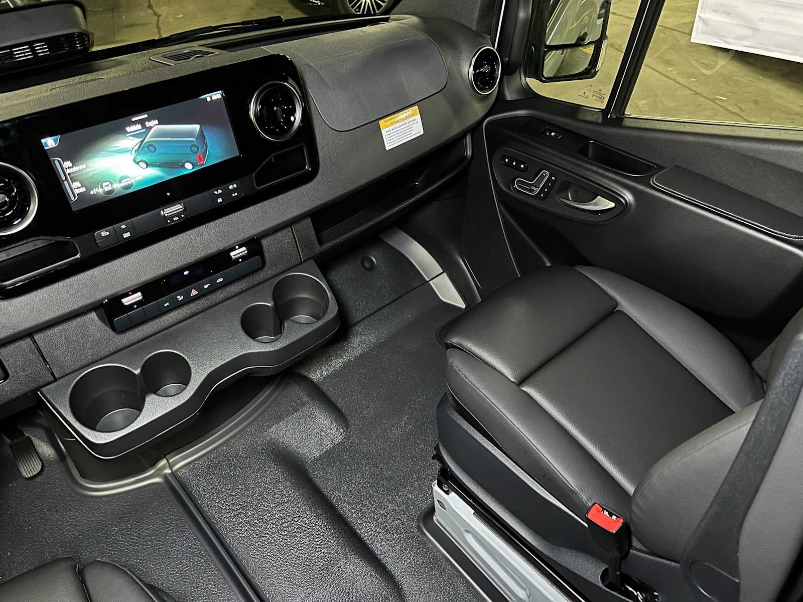 2026 Mercedes-Benz Sprinter 2500 Standard Roof I4 Diesel HO 144" AWD