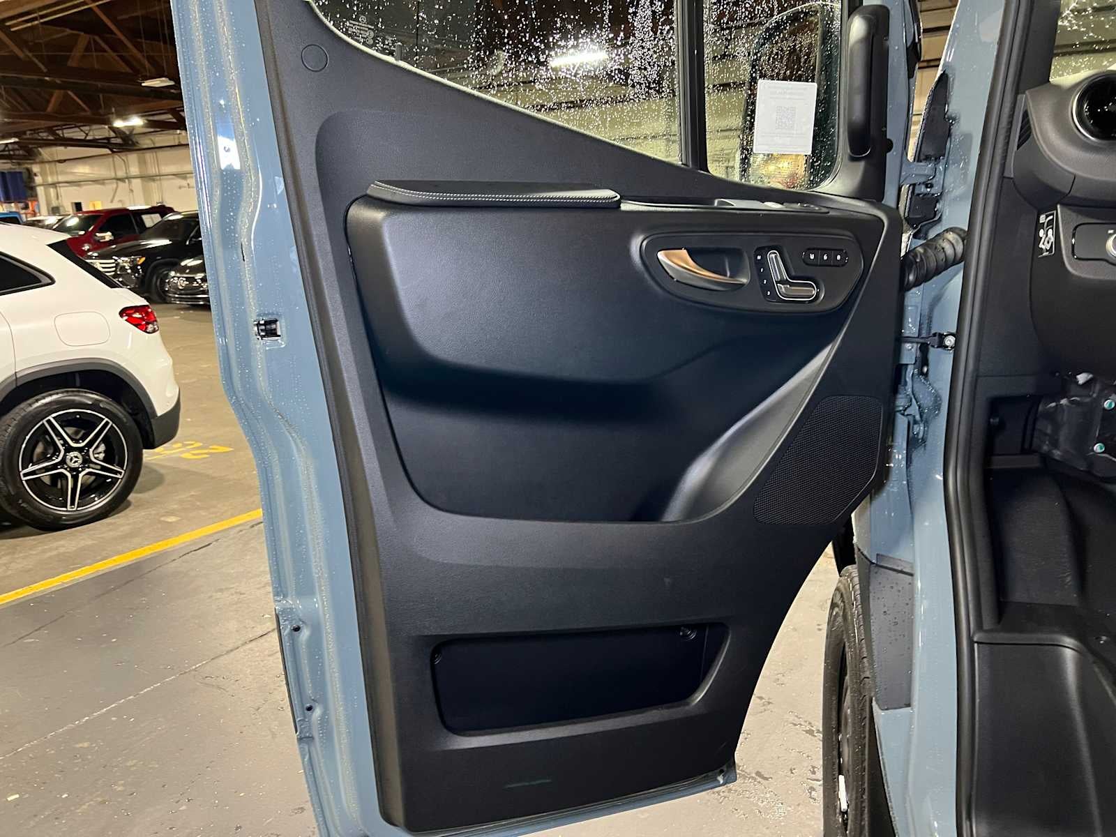 2026 Mercedes-Benz Sprinter 2500 Standard Roof I4 Diesel HO 144" AWD