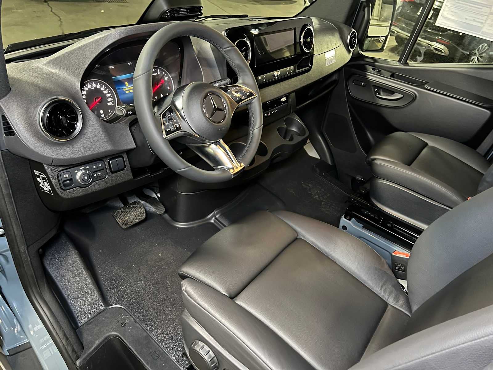 2026 Mercedes-Benz Sprinter 2500 Standard Roof I4 Diesel HO 144" AWD