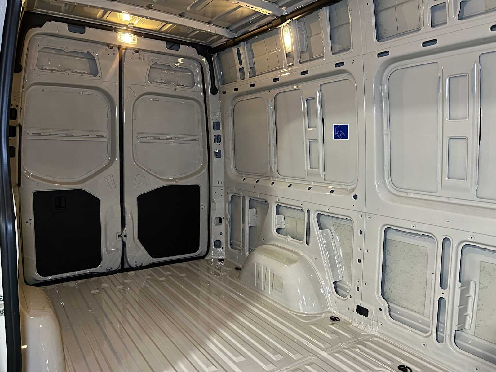 2026 Mercedes-Benz Sprinter 2500 Standard Roof I4 Diesel HO 144" AWD