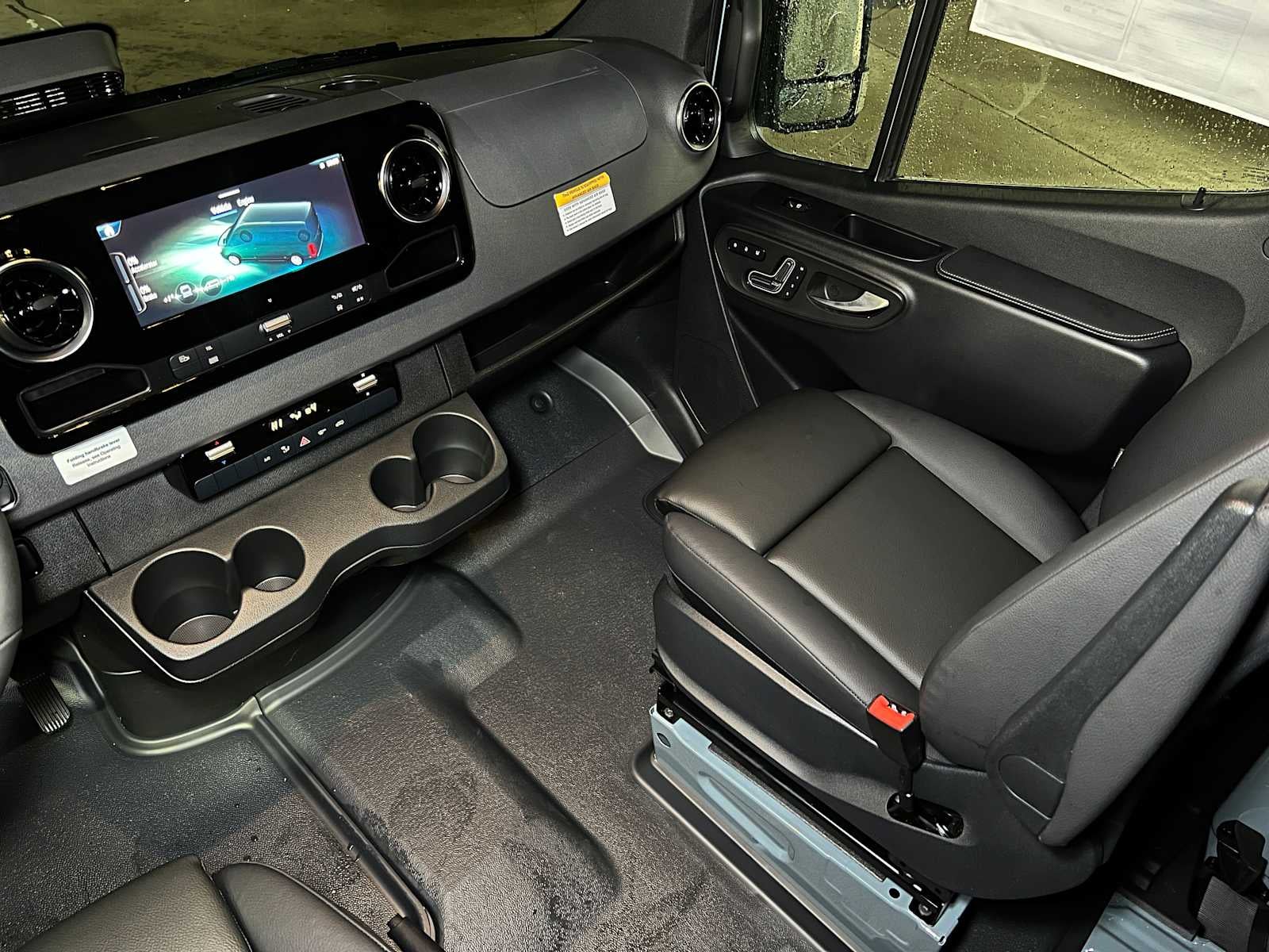 2026 Mercedes-Benz Sprinter 2500 Standard Roof I4 Diesel HO 144" AWD