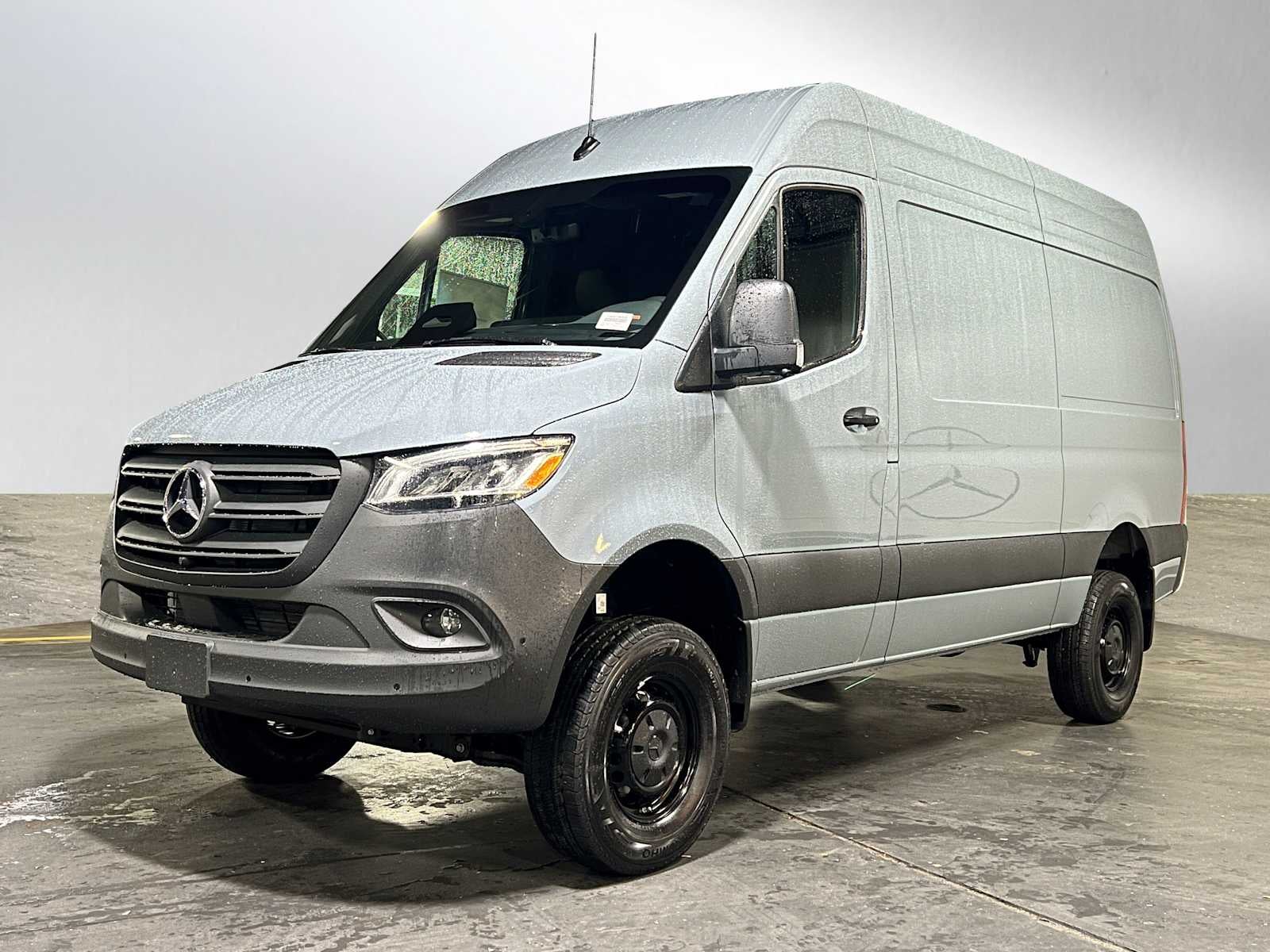 2026 Mercedes-Benz Sprinter 2500 Standard Roof I4 Diesel HO 144" AWD