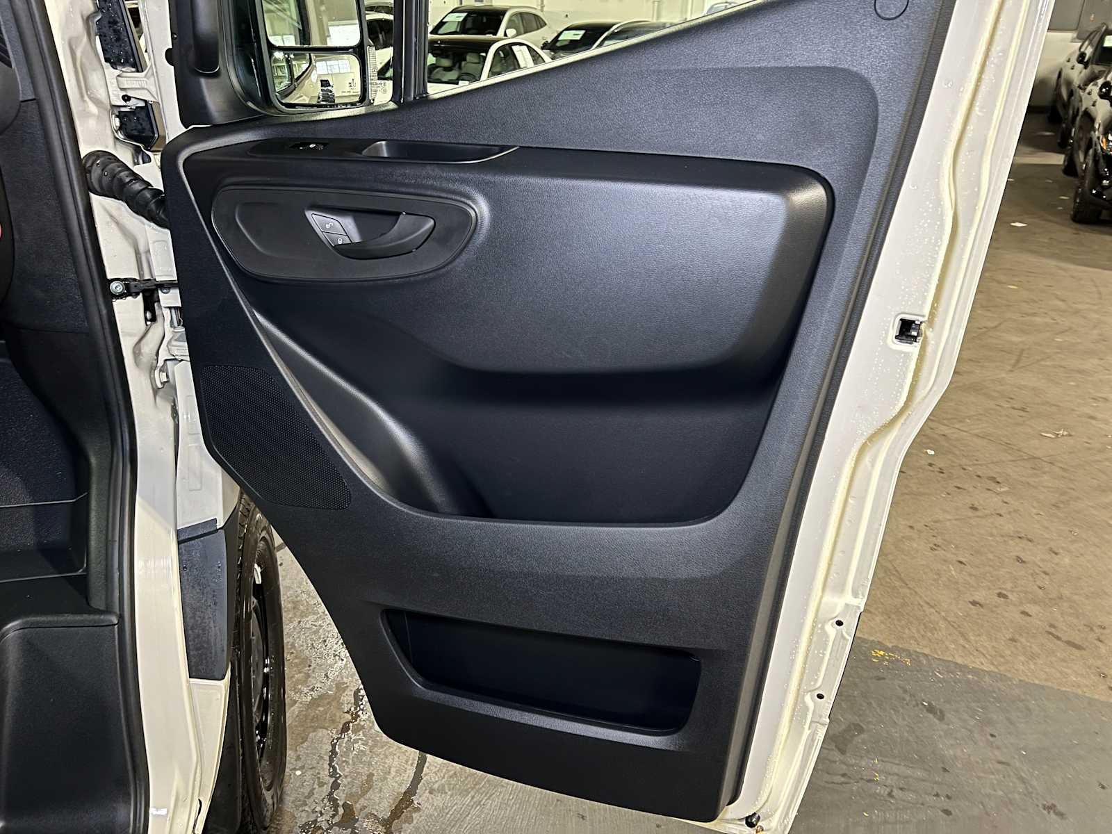 2025 Mercedes-Benz Sprinter 2500 Standard Roof I4 Diesel HO 144" AWD