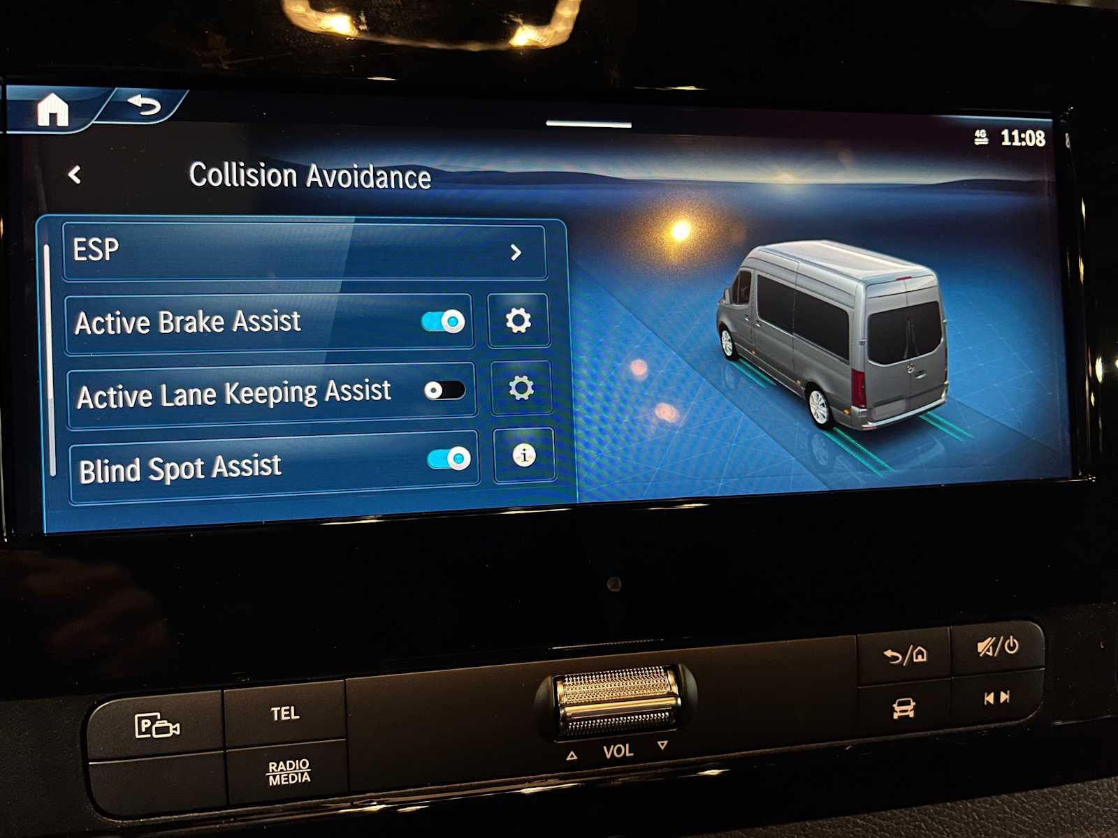 2026 Mercedes-Benz Sprinter 2500 Standard Roof I4 Diesel HO 144" AWD