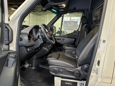 2025 Mercedes-Benz Sprinter 2500 Standard Roof I4 Diesel HO 144" AWD