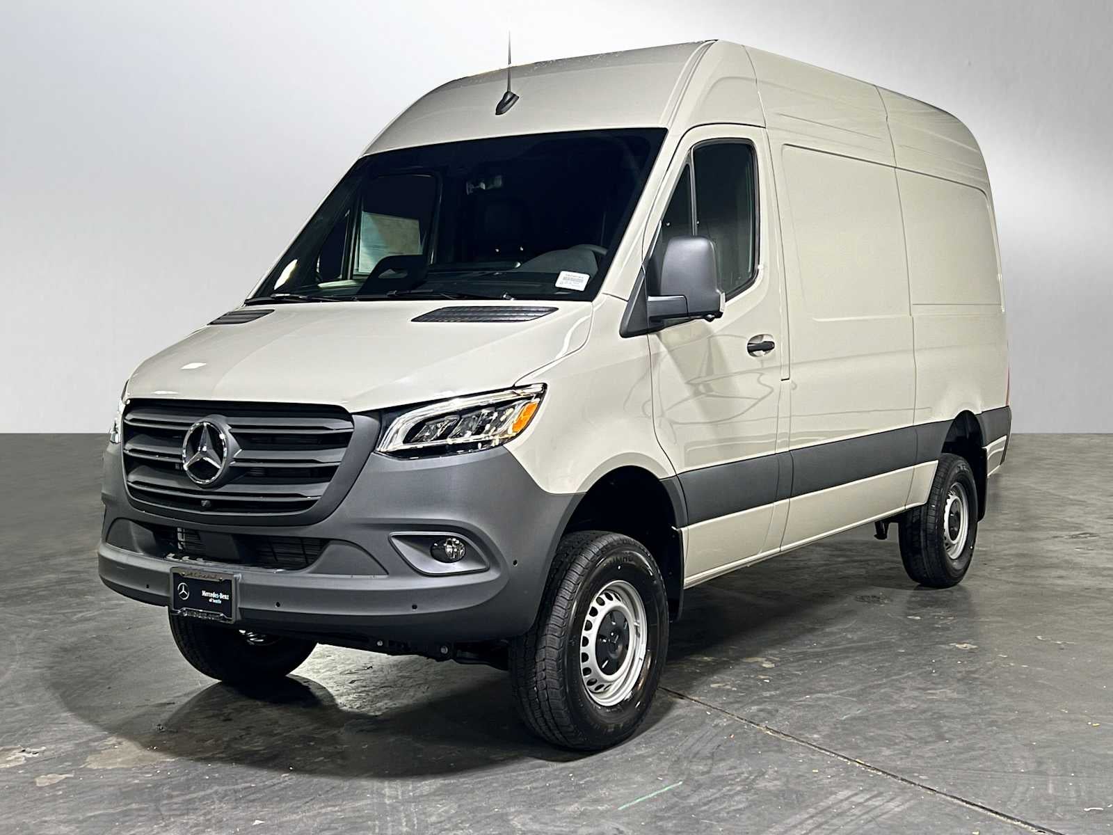 2026 Mercedes-Benz Sprinter 2500 Standard Roof I4 Diesel HO 144" AWD