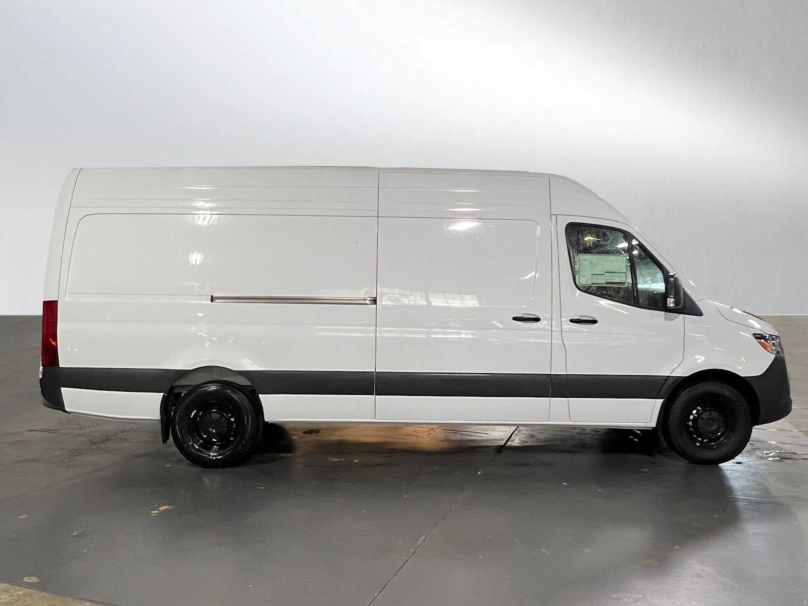 2024 Mercedes-Benz Sprinter 2500 High Roof I4 Diesel HO 170" RWD