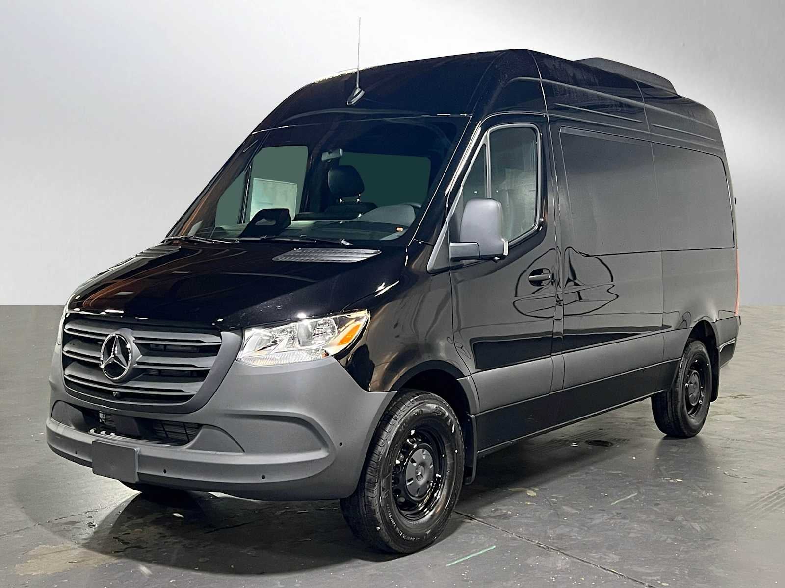 2025 Mercedes-Benz Sprinter 2500 Standard Roof I4 Diesel 144" RWD