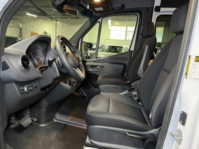 2024 Mercedes-Benz Sprinter 2500 Standard Roof I4 Diesel 144" RWD