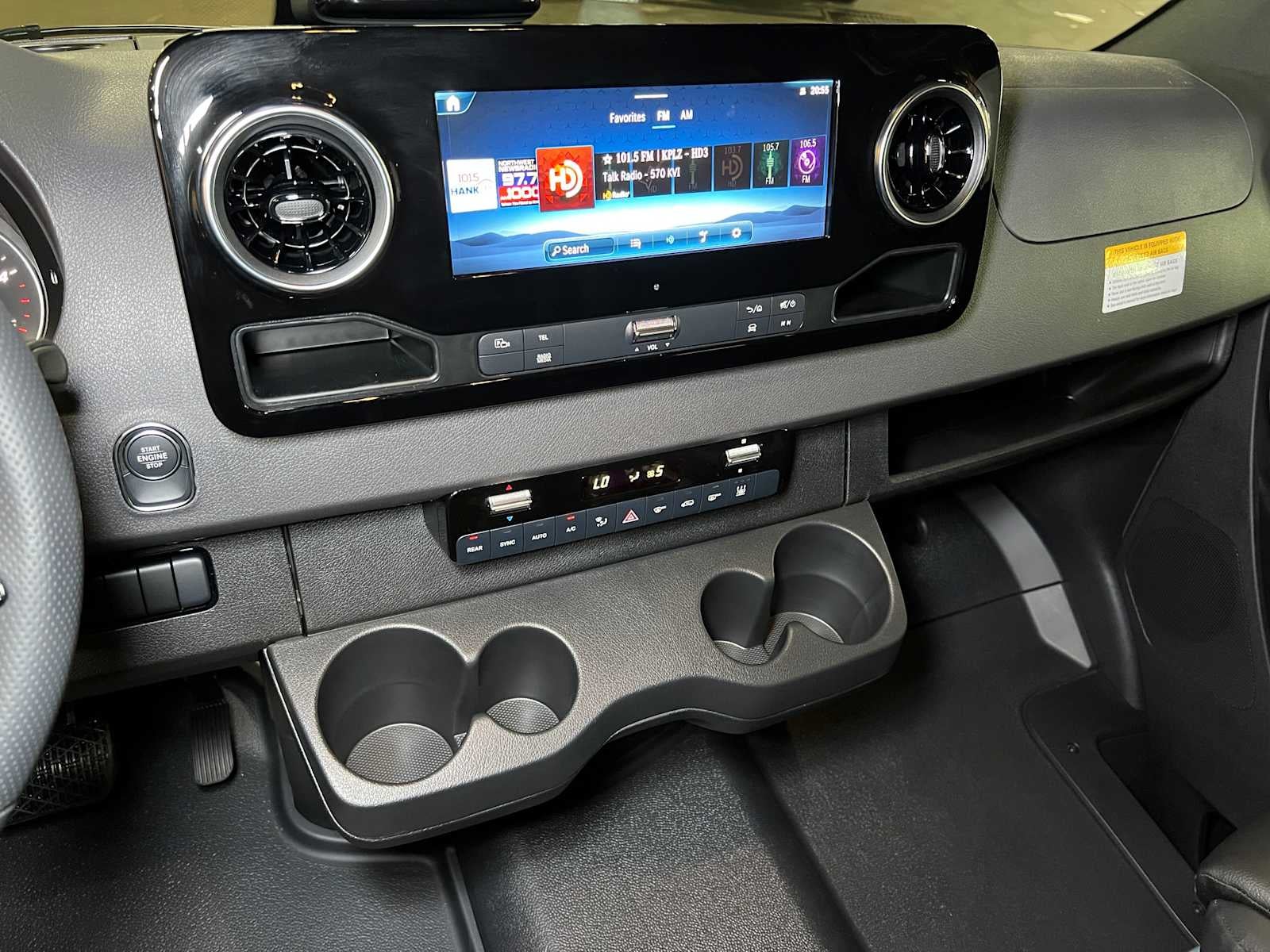 2025 Mercedes-Benz Sprinter 2500 Standard Roof I4 Diesel HO 144" RWD