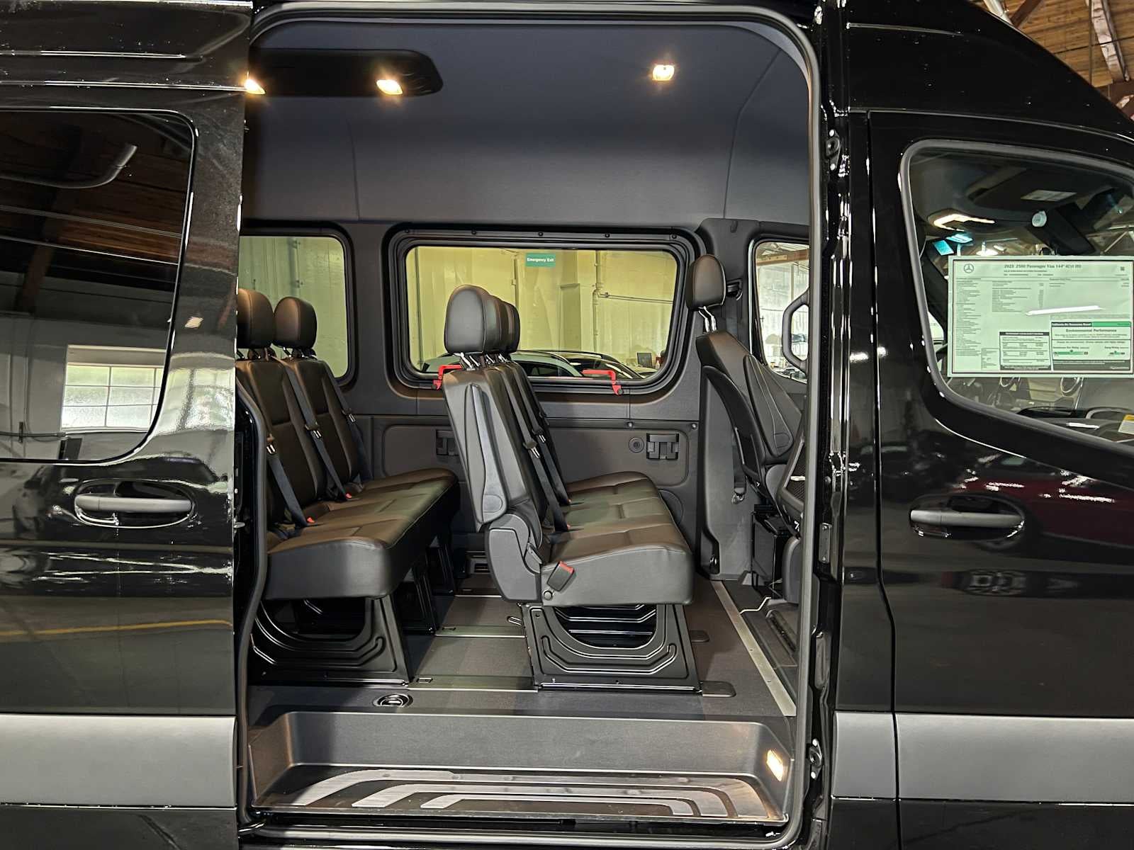 2025 Mercedes-Benz Sprinter 2500 Standard Roof I4 Diesel HO 144" RWD