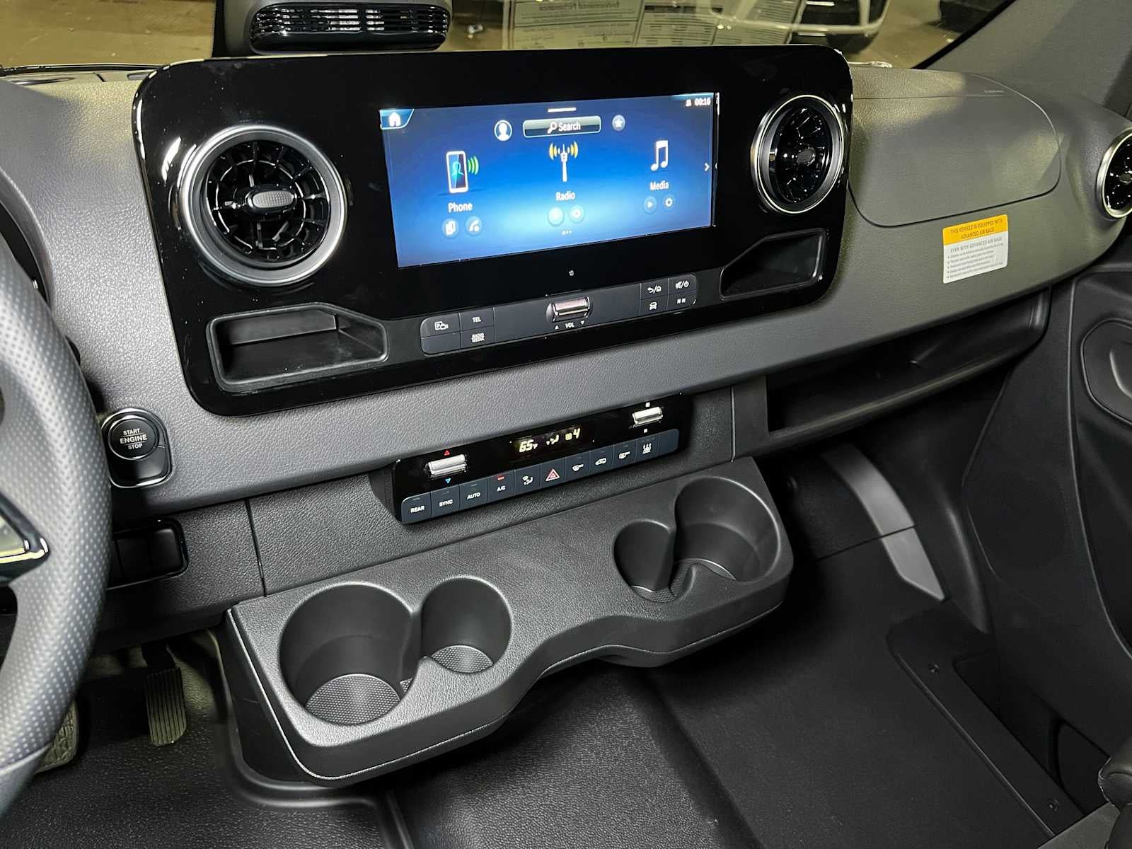 2025 Mercedes-Benz Sprinter 2500 Standard Roof I4 Diesel HO 144" RWD