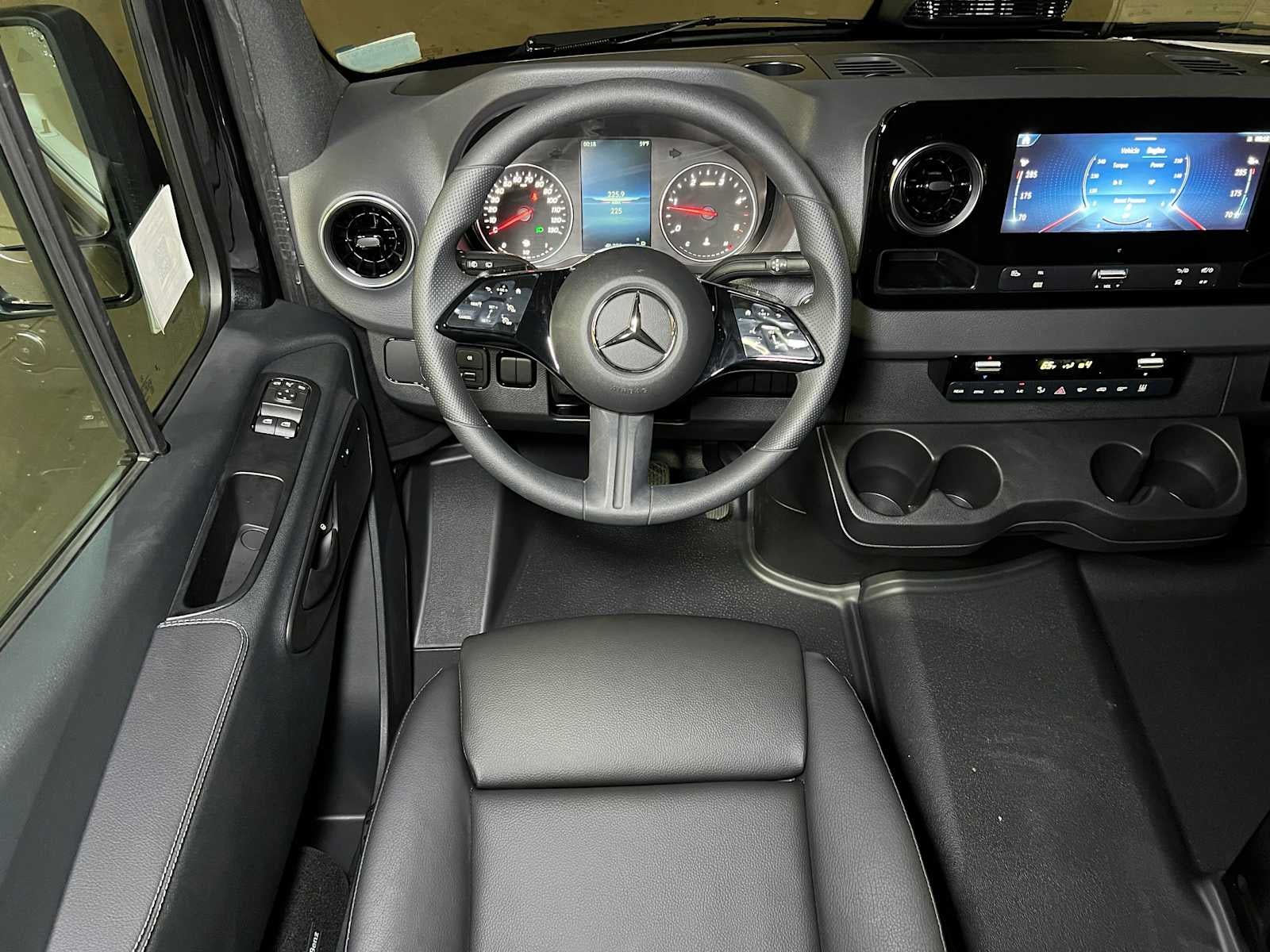 2025 Mercedes-Benz Sprinter 2500 Standard Roof I4 Diesel HO 144" RWD