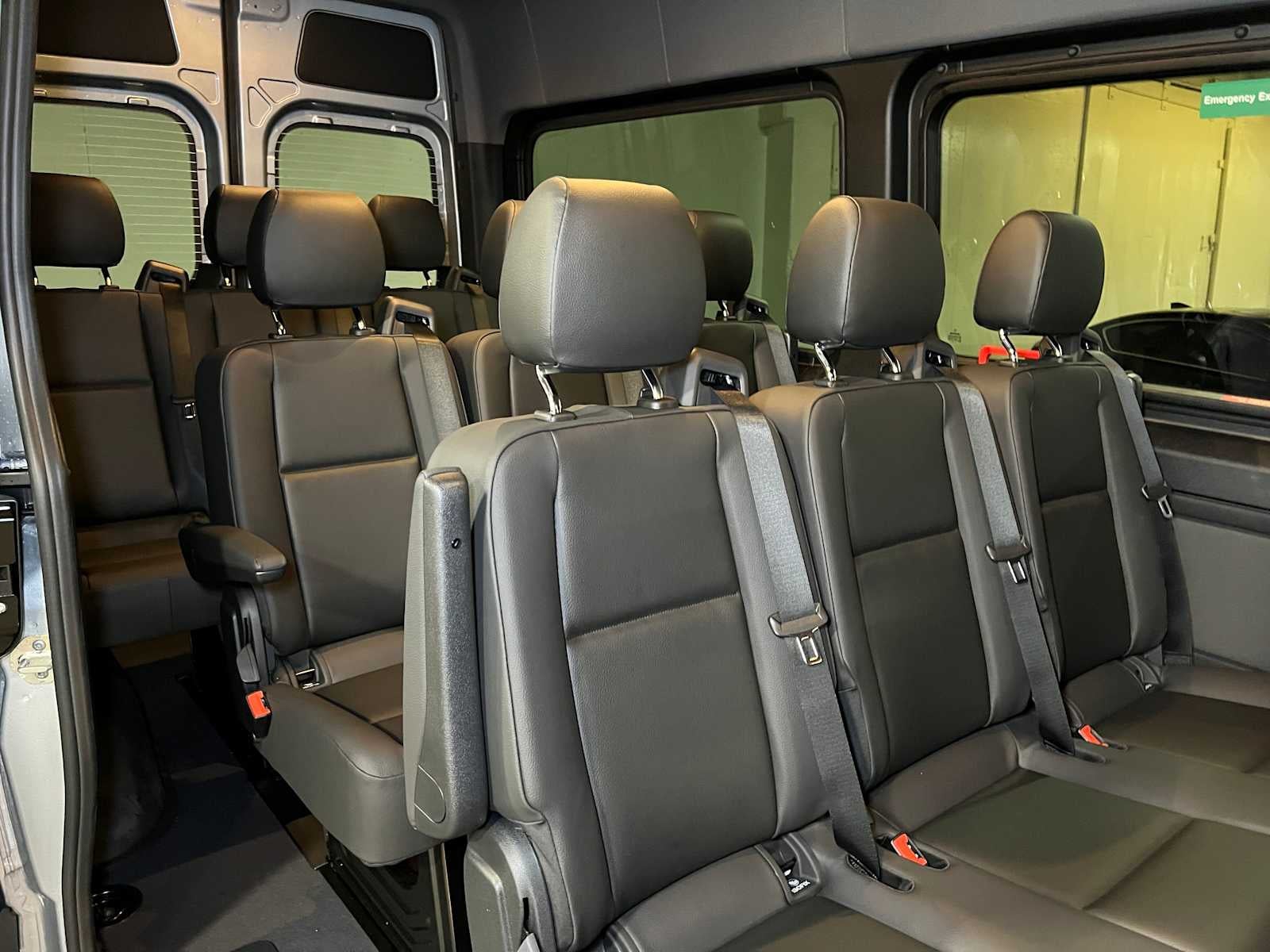 2025 Mercedes-Benz Sprinter 2500 Standard Roof I4 Diesel HO 144" RWD