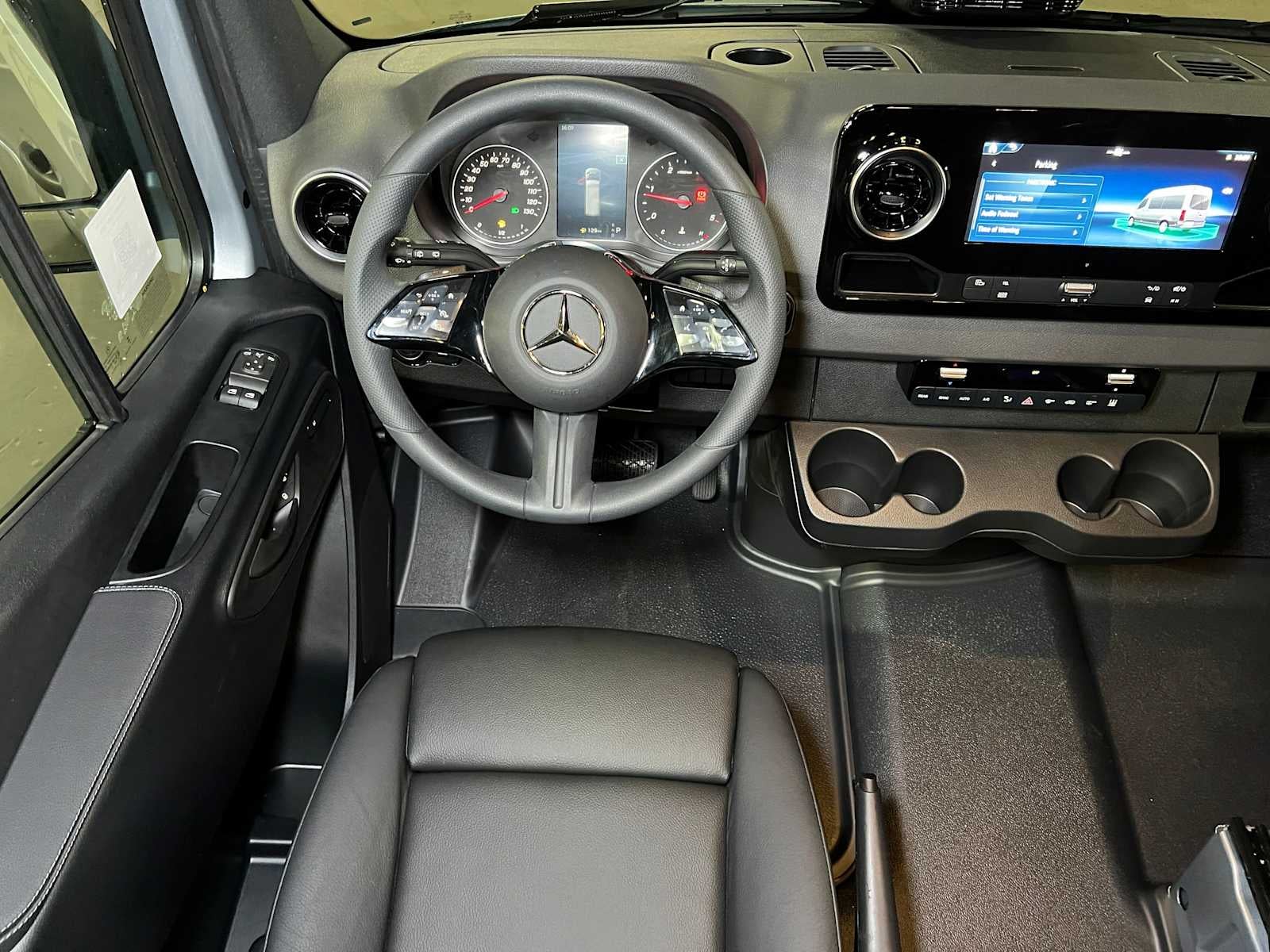 2025 Mercedes-Benz Sprinter 2500 Standard Roof I4 Diesel HO 144" RWD