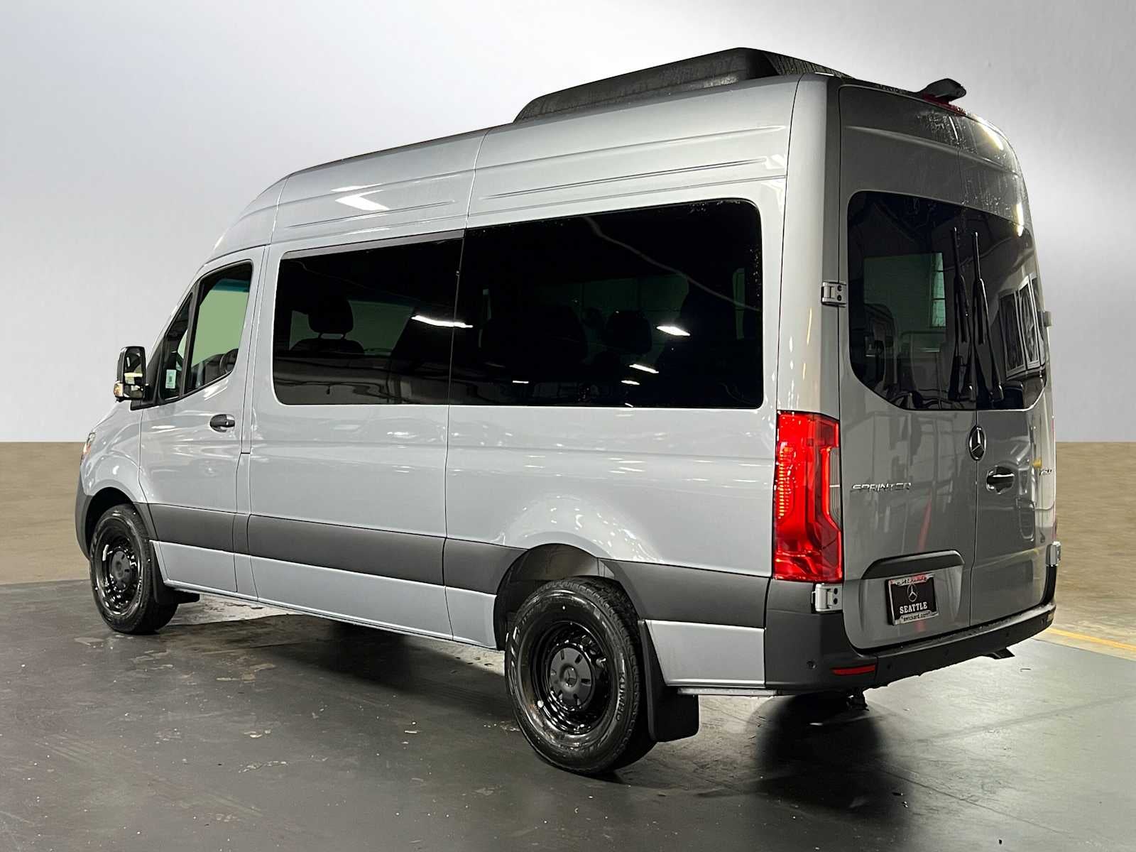 2025 Mercedes-Benz Sprinter 2500 Standard Roof I4 Diesel HO 144" RWD