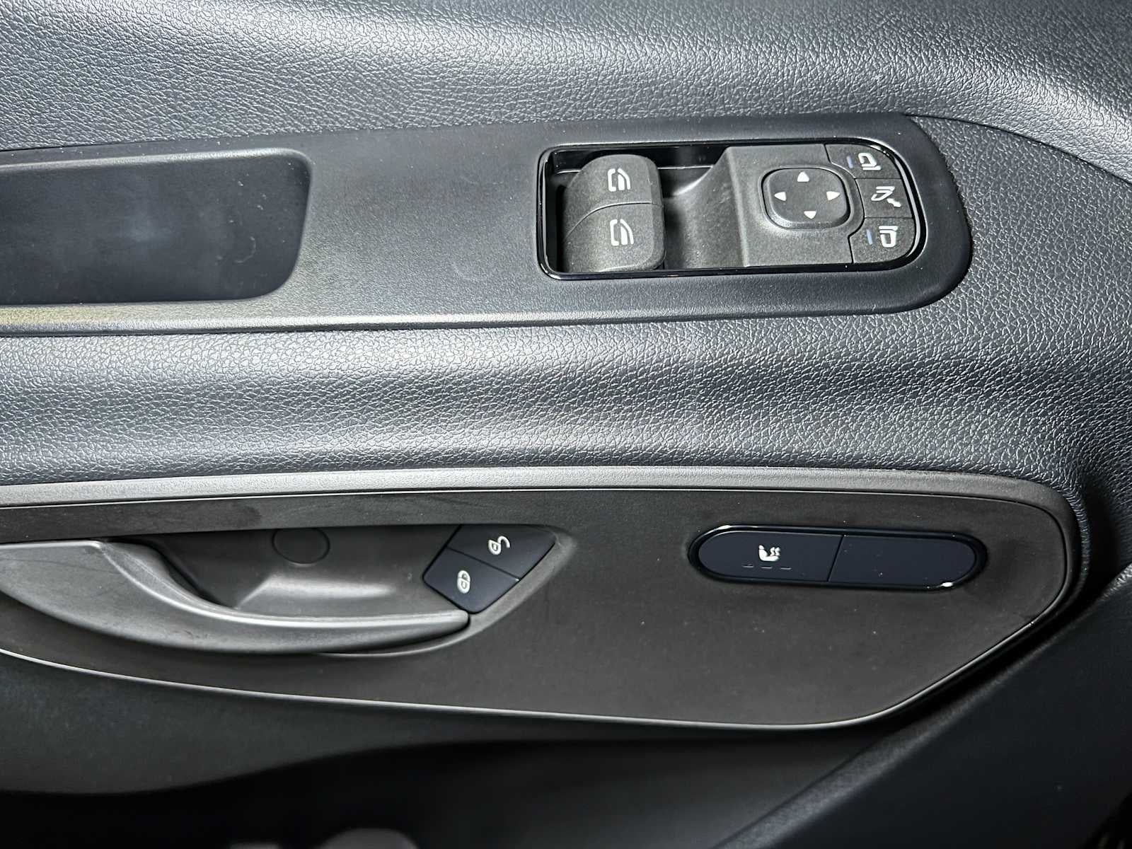 2025 Mercedes-Benz Sprinter 2500 Standard Roof I4 Diesel HO 144" RWD