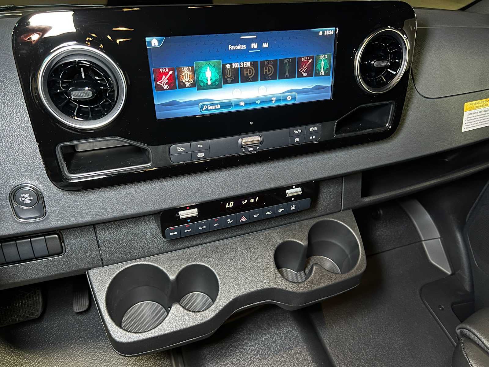 2025 Mercedes-Benz Sprinter 2500 Standard Roof I4 Diesel HO 144" RWD