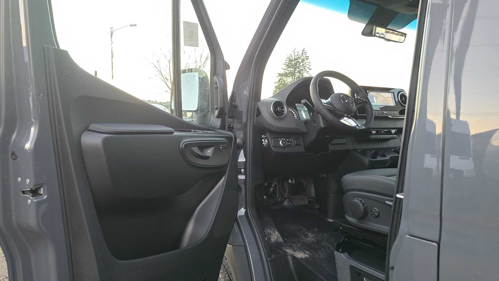 2026 Mercedes-Benz Sprinter 2500 Standard Roof I4 Diesel HO 144" AWD