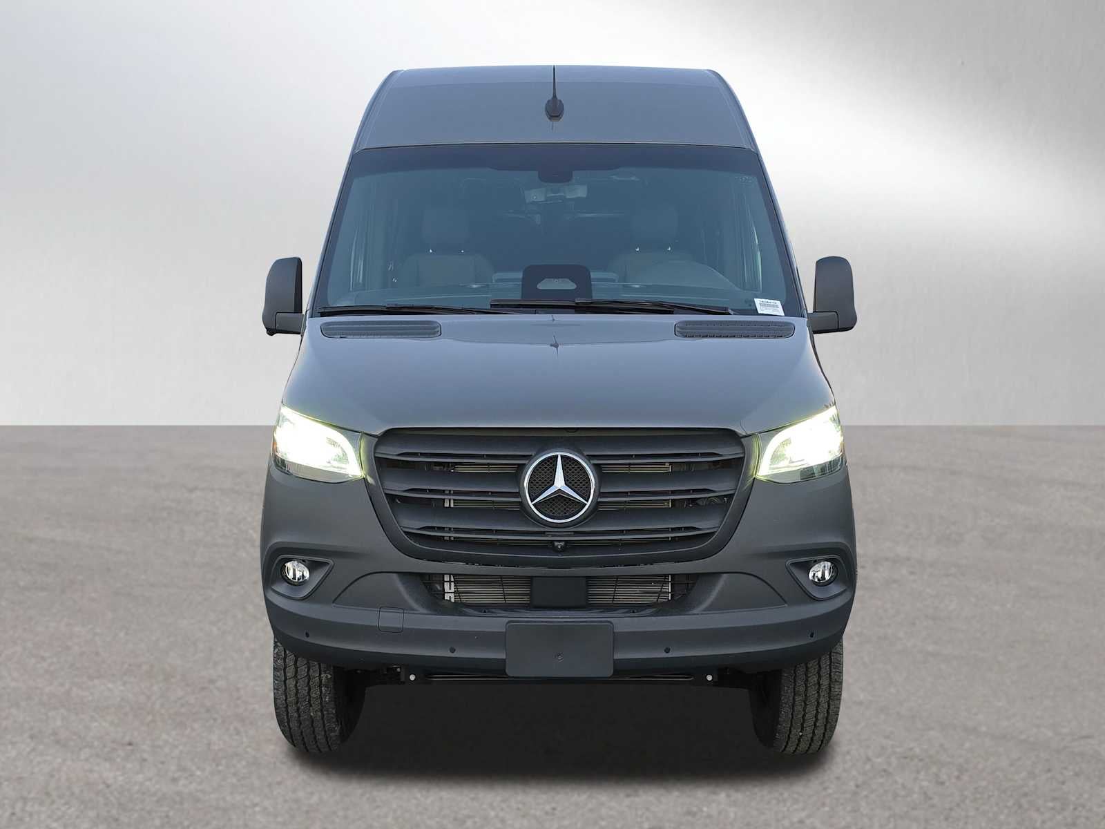 2026 Mercedes-Benz Sprinter 2500 Standard Roof I4 Diesel HO 144" AWD