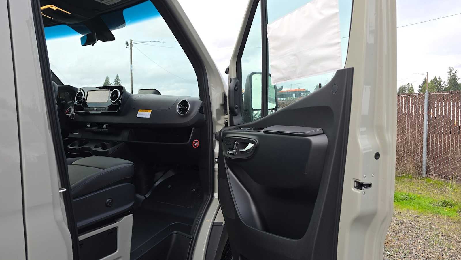 2026 Mercedes-Benz Sprinter 2500 Standard Roof I4 Diesel HO 144" AWD