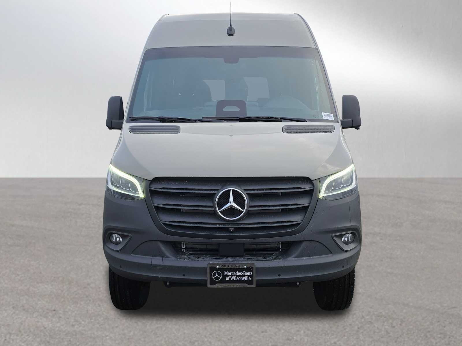 2026 Mercedes-Benz Sprinter 2500 Standard Roof I4 Diesel HO 144" AWD