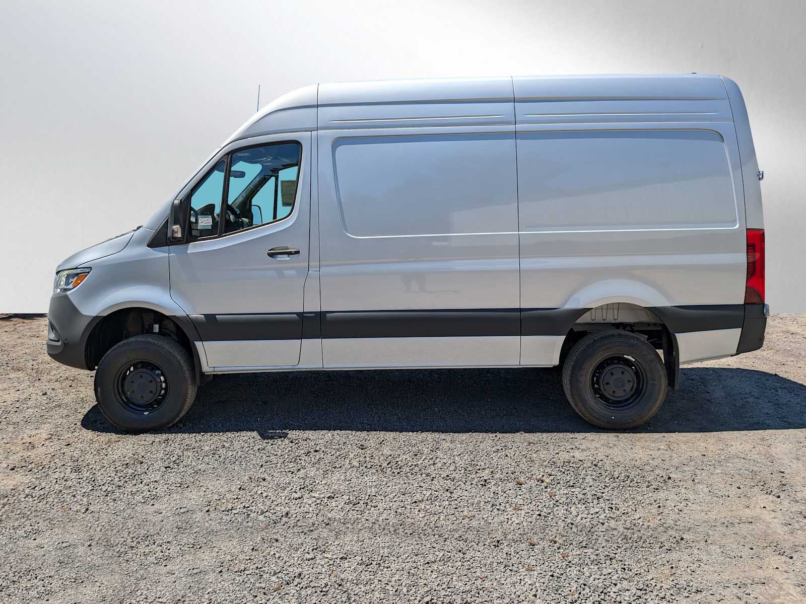 2025 Mercedes-Benz Sprinter 2500 Standard Roof I4 Diesel HO 144" AWD