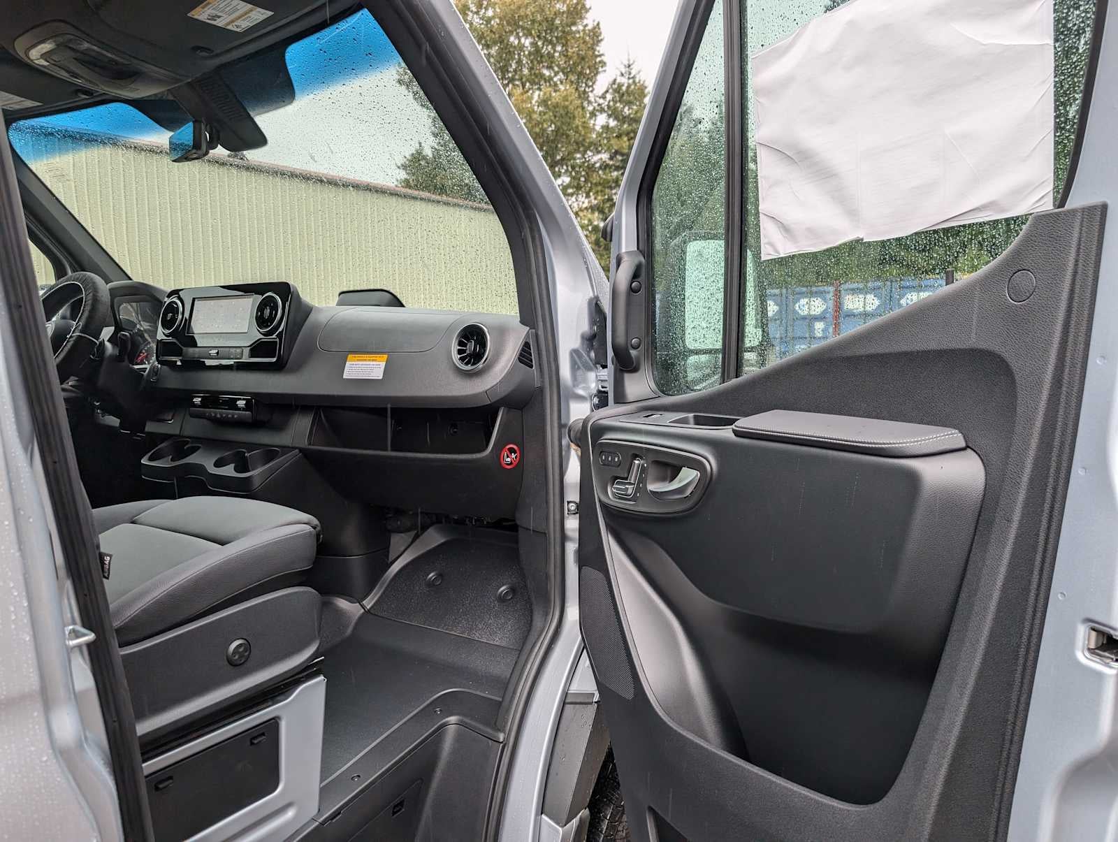 2026 Mercedes-Benz Sprinter 2500 Standard Roof I4 Diesel HO 144" AWD