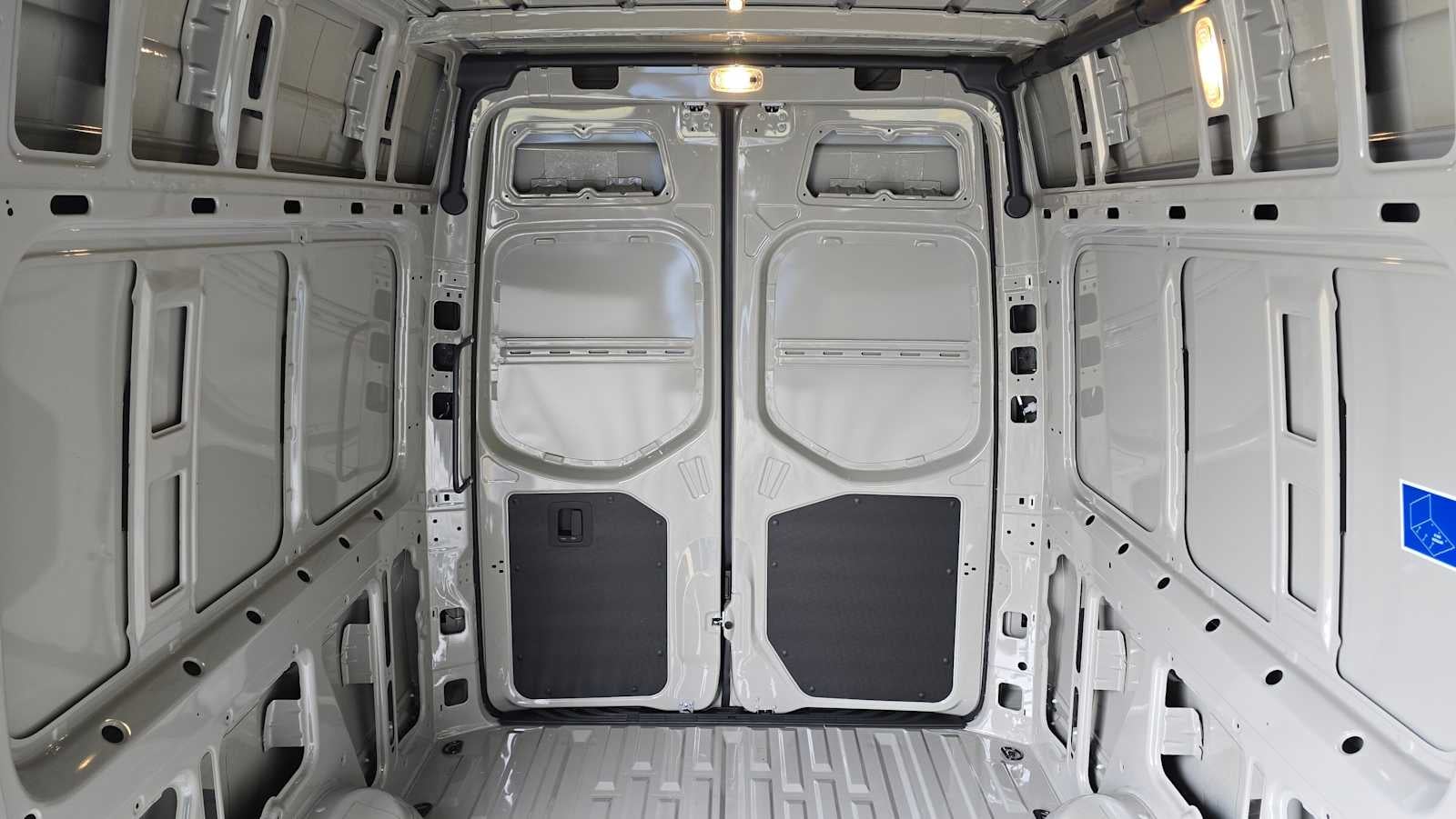 2026 Mercedes-Benz Sprinter 2500 Standard Roof I4 Diesel HO 144" AWD