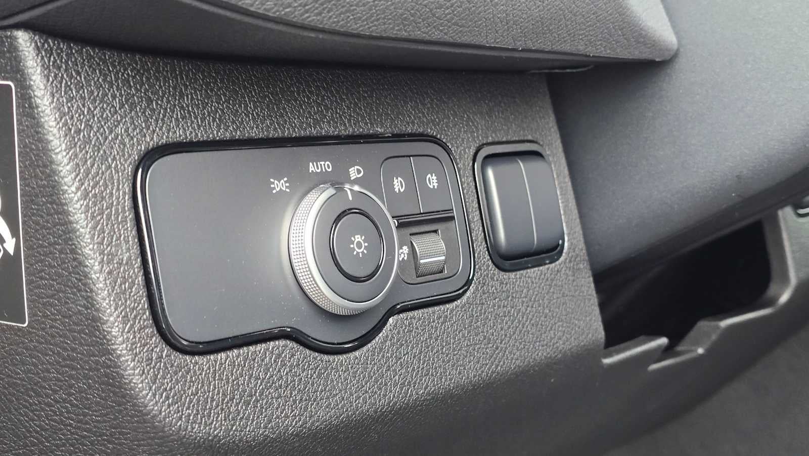 2026 Mercedes-Benz Sprinter 2500 Standard Roof I4 Diesel HO 144" AWD