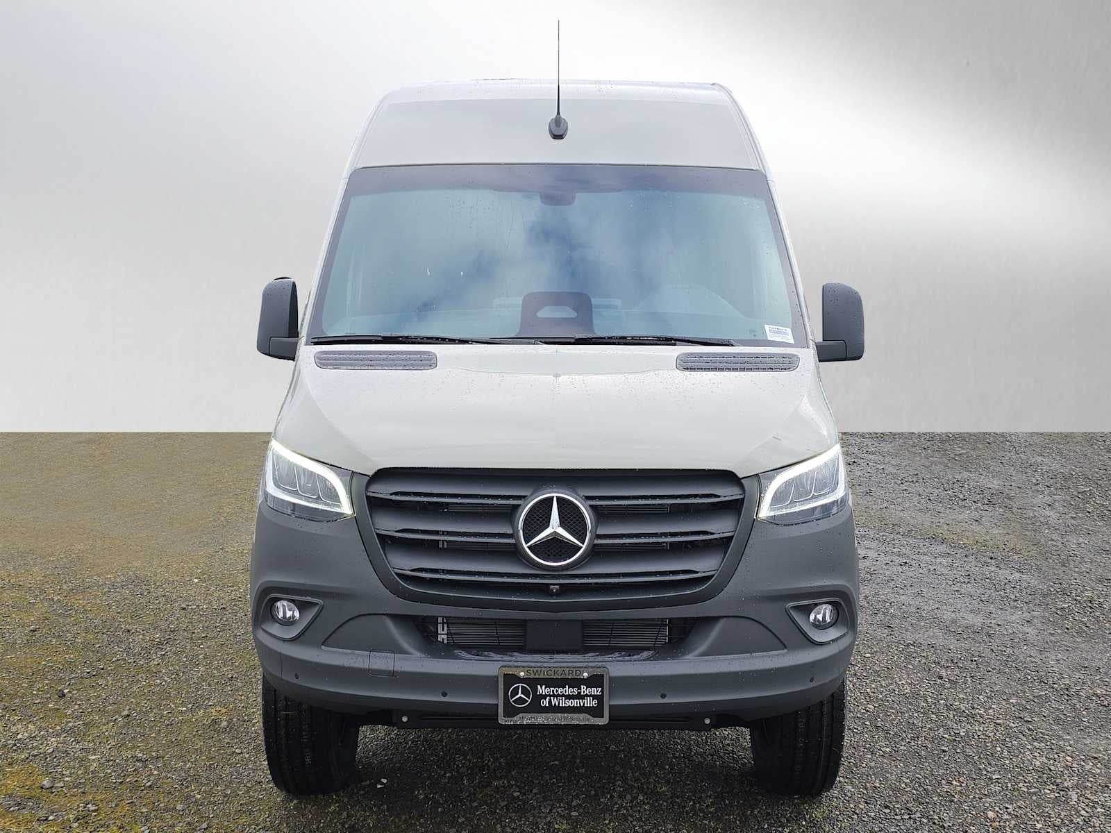 2026 Mercedes-Benz Sprinter 2500 Standard Roof I4 Diesel HO 144" AWD