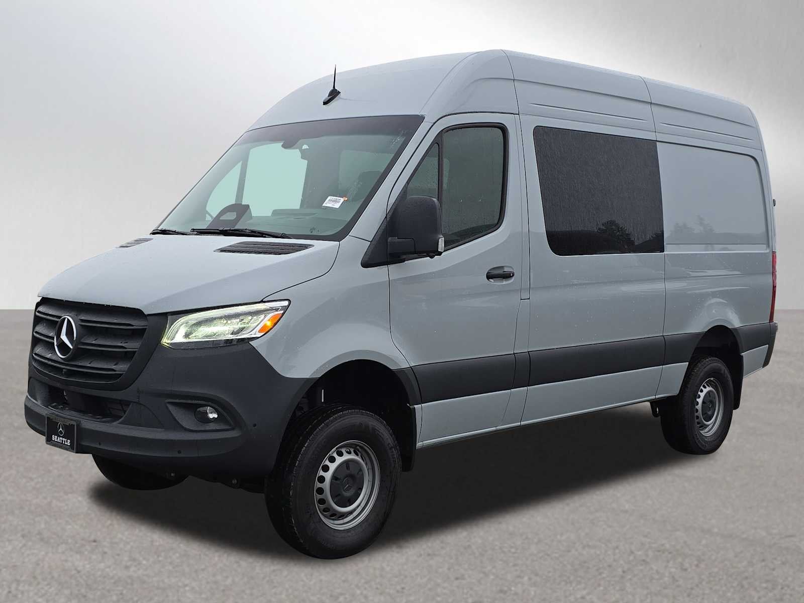 2026 Mercedes-Benz Sprinter 2500 Standard Roof I4 Diesel HO 144" AWD