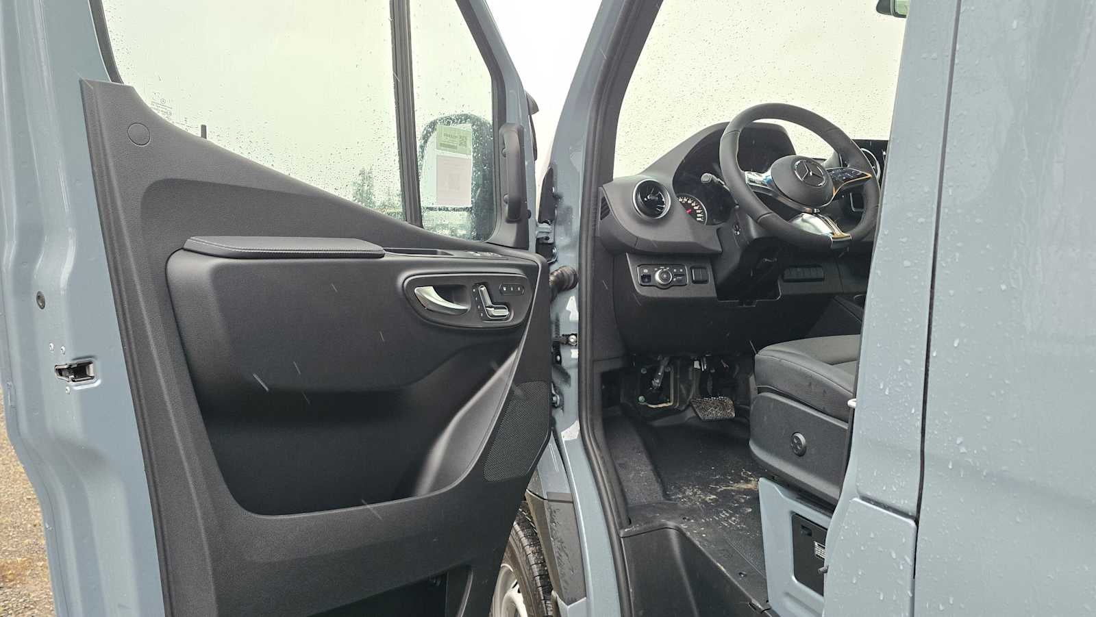 2026 Mercedes-Benz Sprinter 2500 Standard Roof I4 Diesel HO 144" AWD