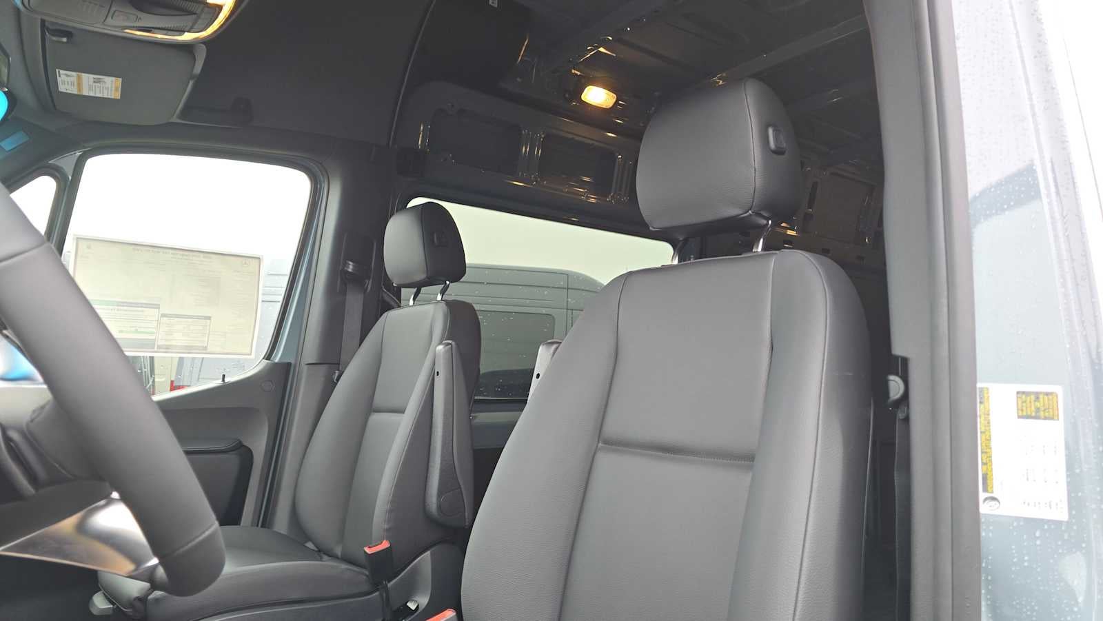 2026 Mercedes-Benz Sprinter 2500 Standard Roof I4 Diesel HO 144" AWD