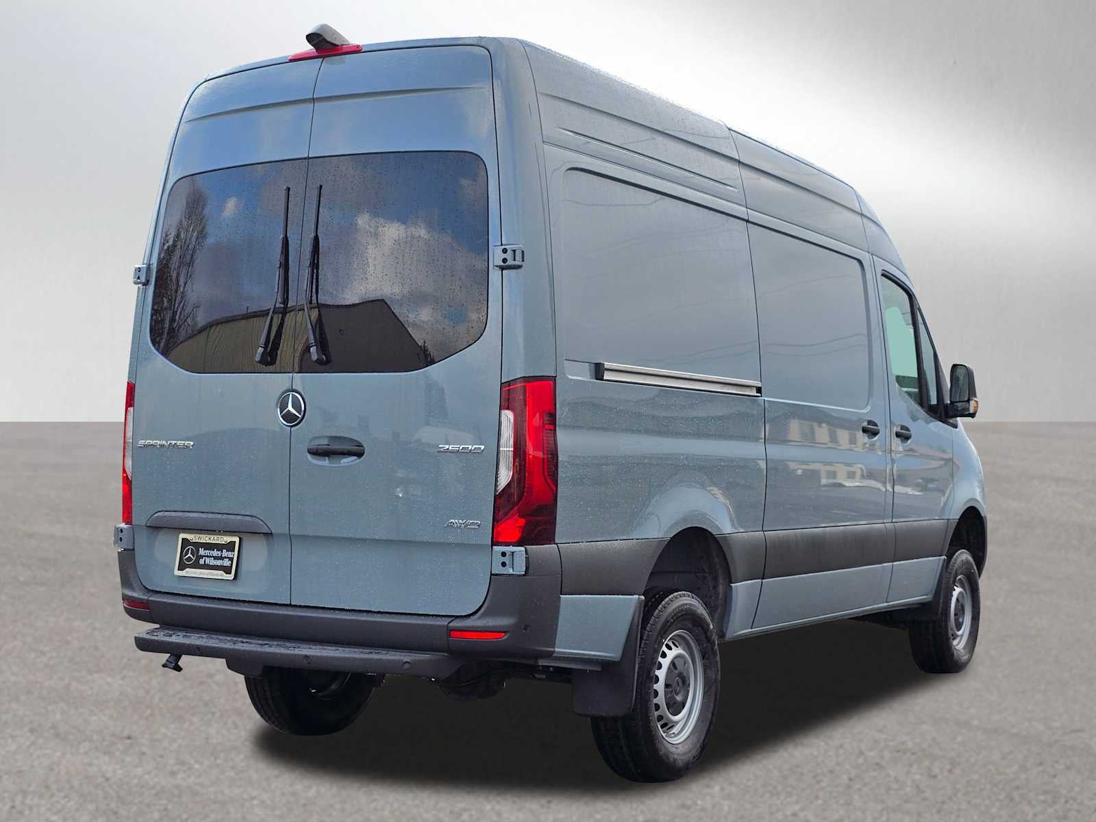 2026 Mercedes-Benz Sprinter 2500 Standard Roof I4 Diesel HO 144" AWD
