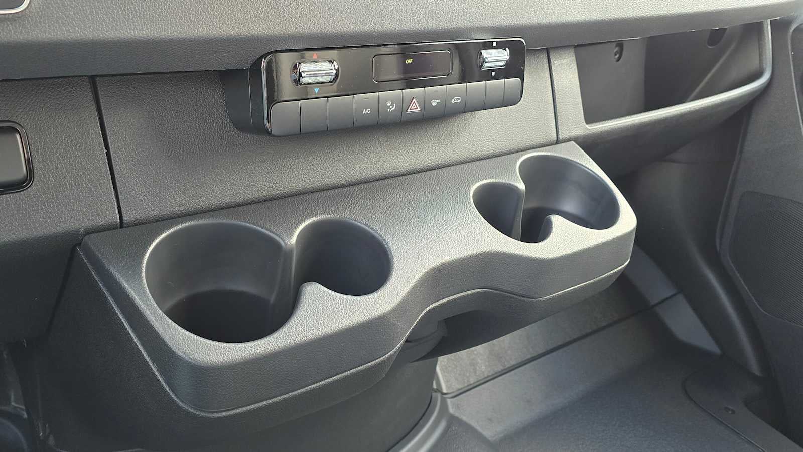 2025 Mercedes-Benz Sprinter 2500 Standard Roof I4 Diesel 144" RWD