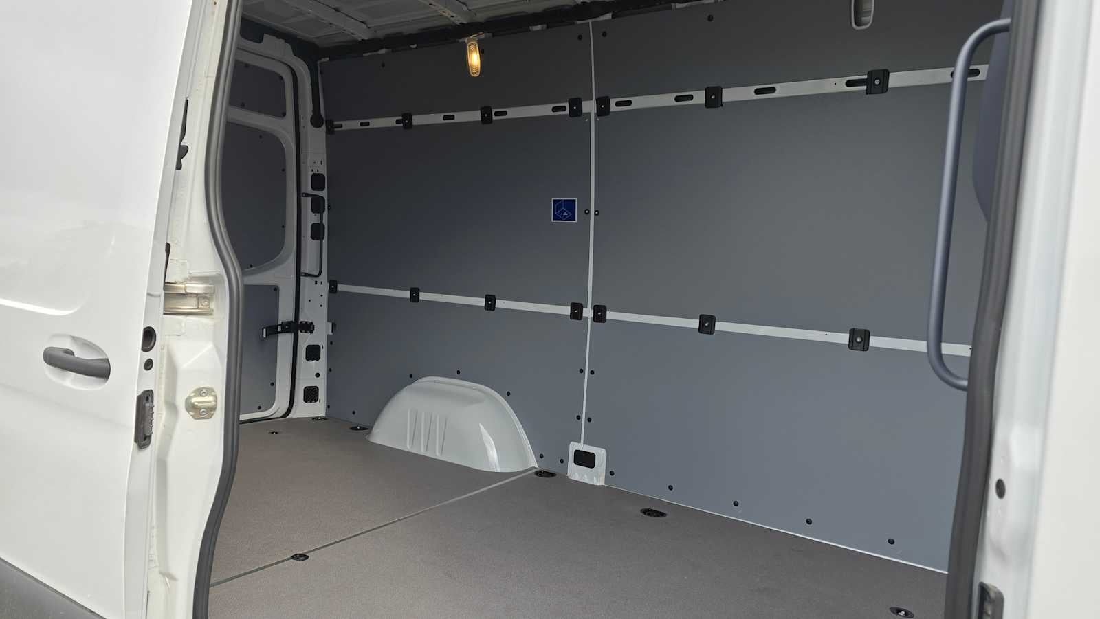 2025 Mercedes-Benz Sprinter 2500 Standard Roof I4 Diesel 144" RWD