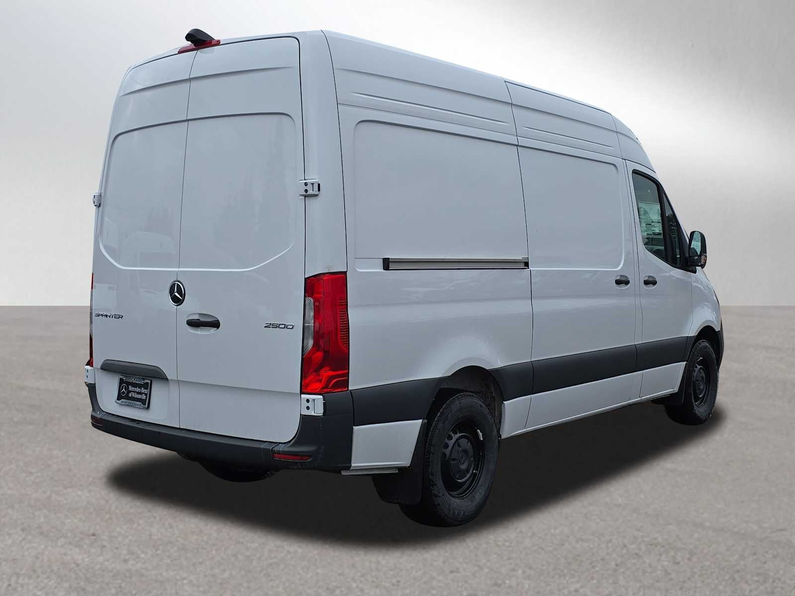 2025 Mercedes-Benz Sprinter 2500 Standard Roof I4 Diesel 144" RWD