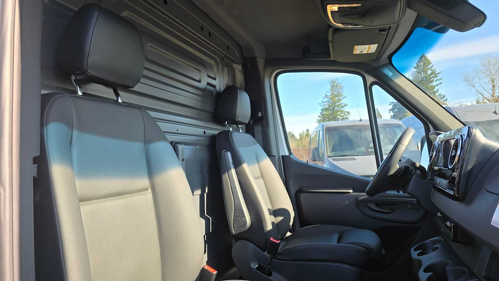 2026 Mercedes-Benz Sprinter 2500 Standard Roof I4 Diesel 144" RWD