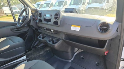 2025 Mercedes-Benz Sprinter 2500 Standard Roof I4 Diesel 144" RWD