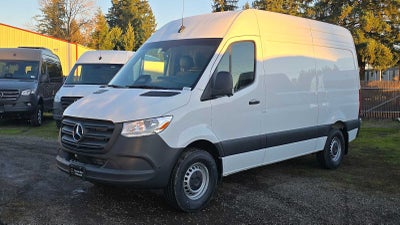 2026 Mercedes-Benz Sprinter 2500 Standard Roof I4 Diesel 144" RWD