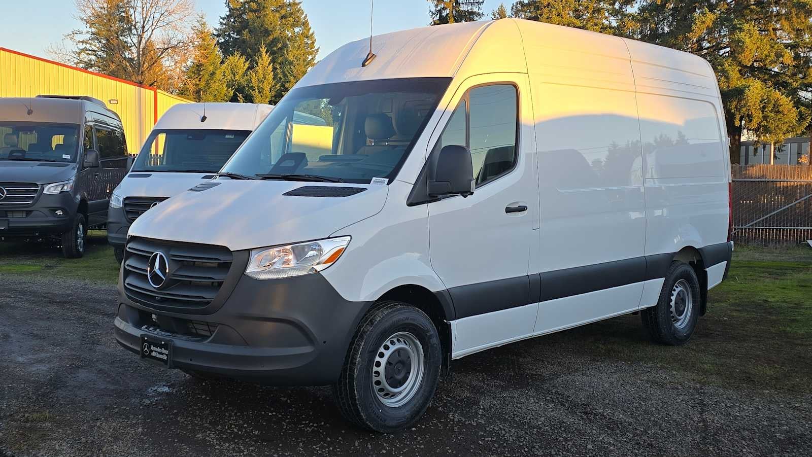 2026 Mercedes-Benz Sprinter 2500 Standard Roof I4 Diesel 144" RWD