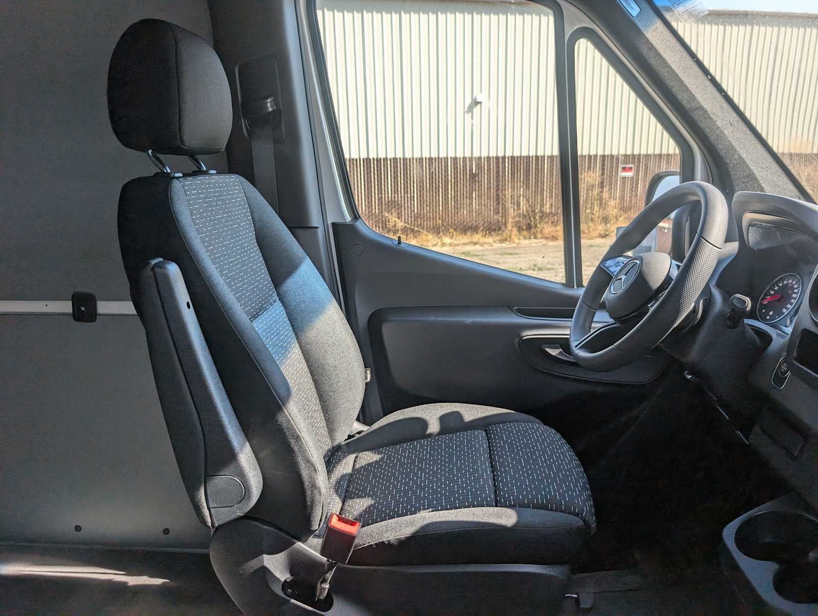 2025 Mercedes-Benz Sprinter 2500 Standard Roof I4 Diesel 144" RWD