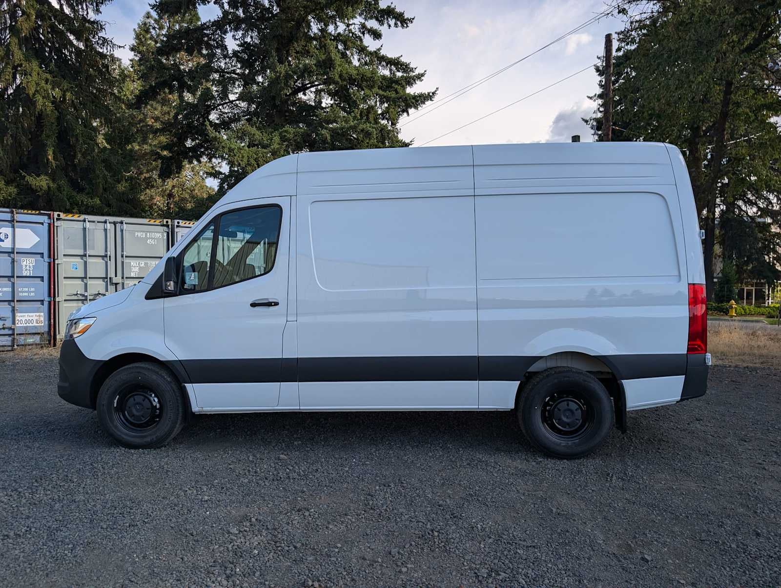 2025 Mercedes-Benz Sprinter 2500 Standard Roof I4 Diesel 144" RWD