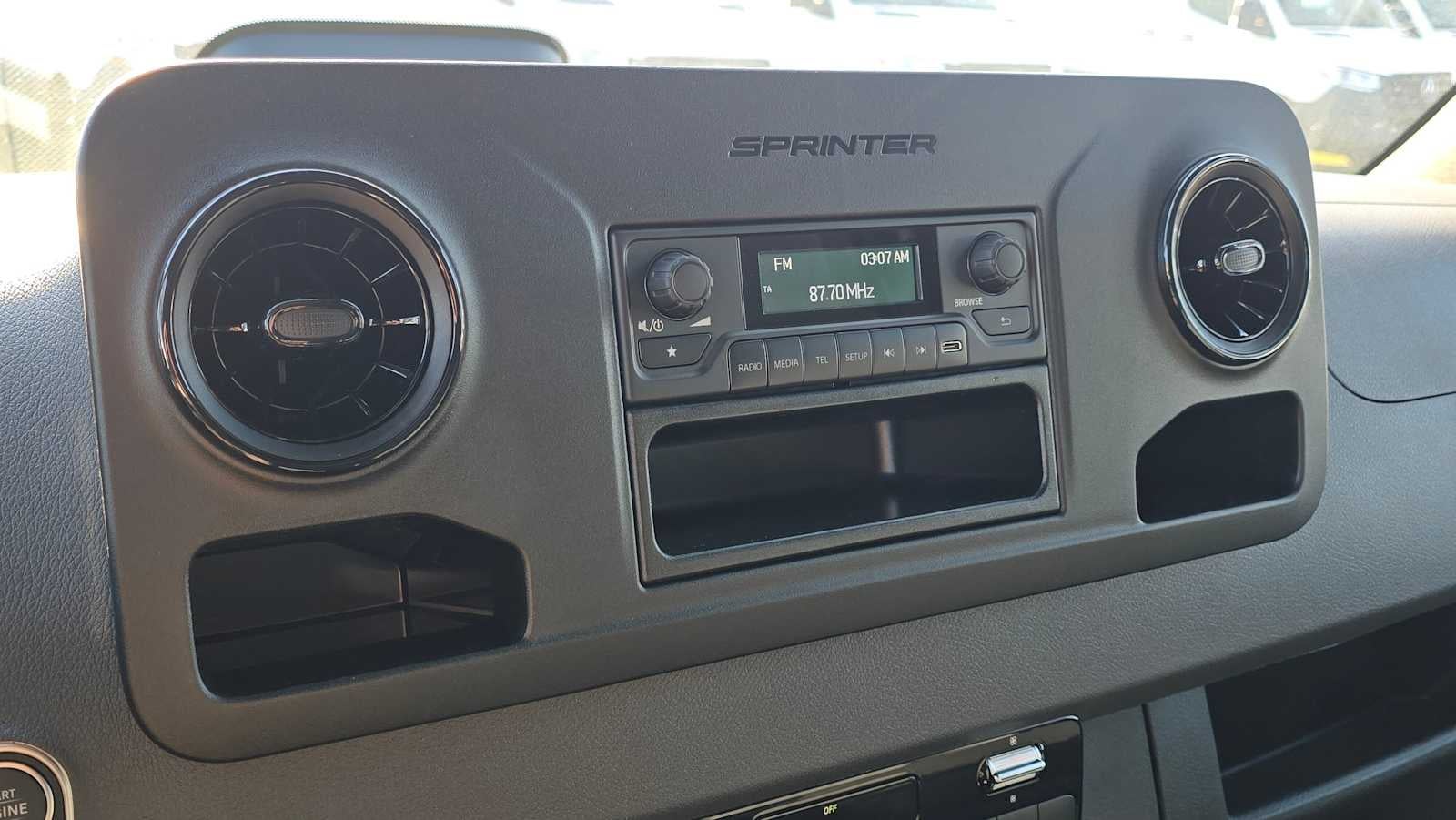 2025 Mercedes-Benz Sprinter 2500 Standard Roof I4 Diesel 144" RWD