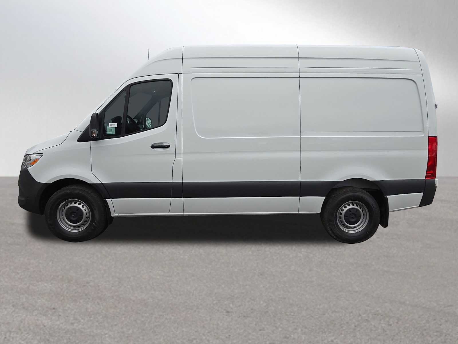 2026 Mercedes-Benz Sprinter 2500 Standard Roof I4 Diesel 144" RWD