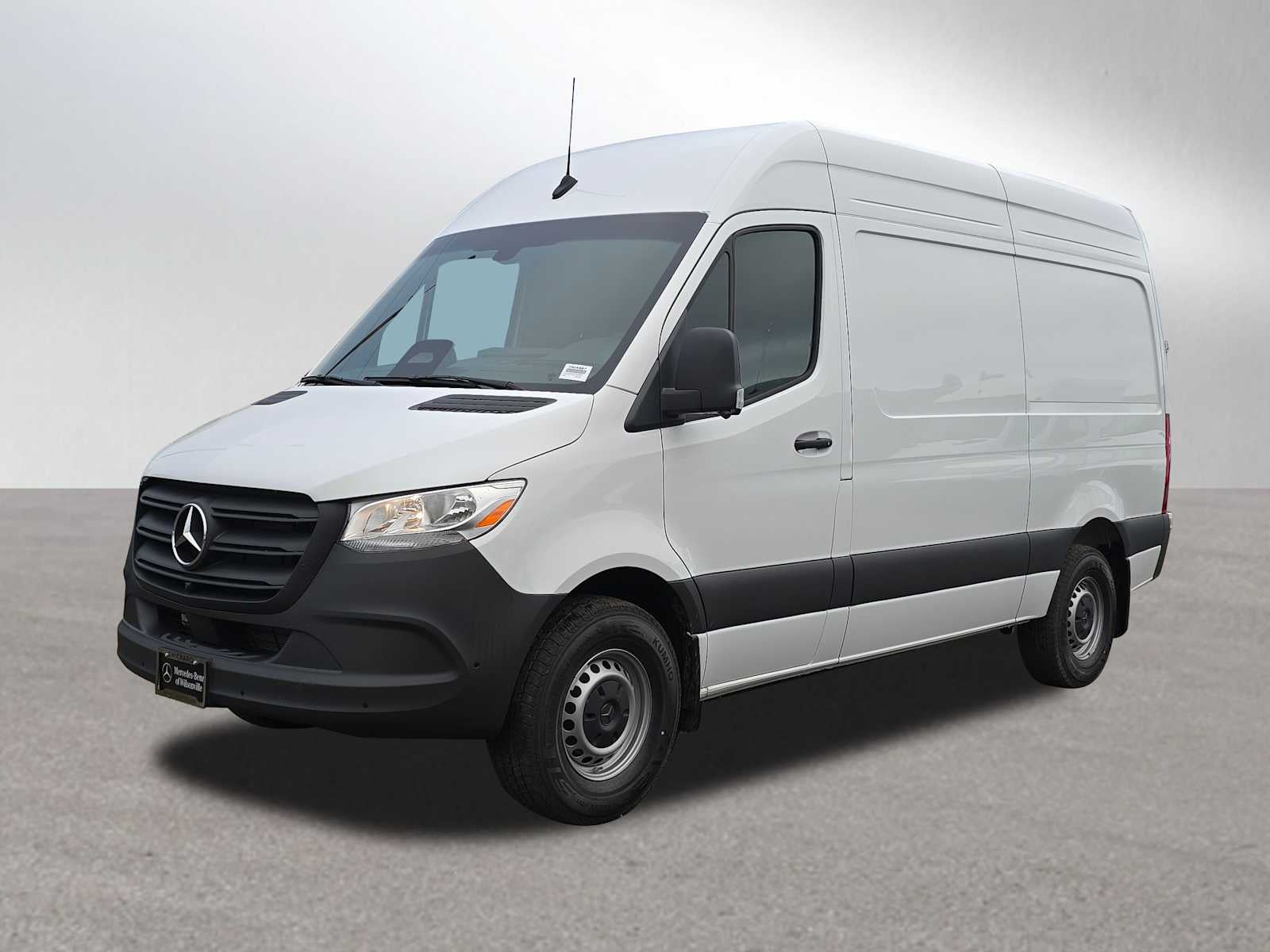 2026 Mercedes-Benz Sprinter 2500 Standard Roof I4 Diesel 144" RWD
